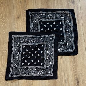 Black and White Paisley Bandana Set